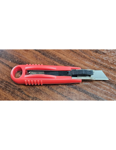 CUTTER 18mm SEGURETAT ESQUERRANS / ZURDOS CUTXILLA RETRACTIL MET